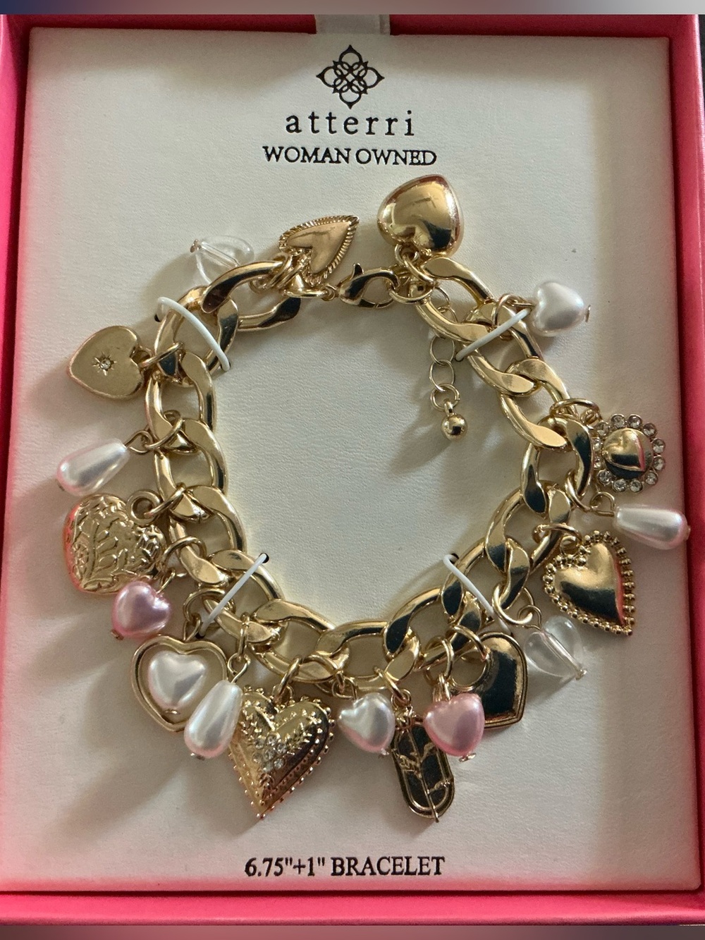 ATTERRI gold heart charm bracelet